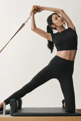 7/8 High-Waist Airbrush Legging - Black