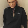 Accolade 1/4 Zip Pullover - Black