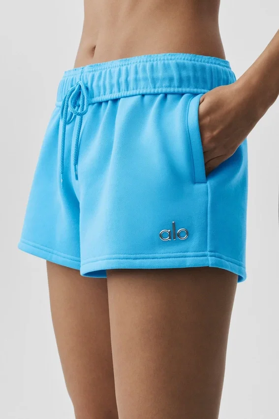 Accolade Short - Azure Blue