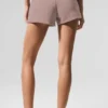 Accolade Short - Taupe