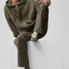 Accolade Straight Leg Sweatpant - Olive Tree