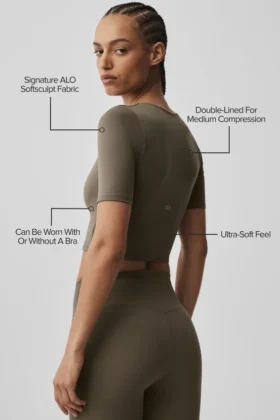 Alo Softsculpt Precision Half Sleeve Tee – Olive Tree