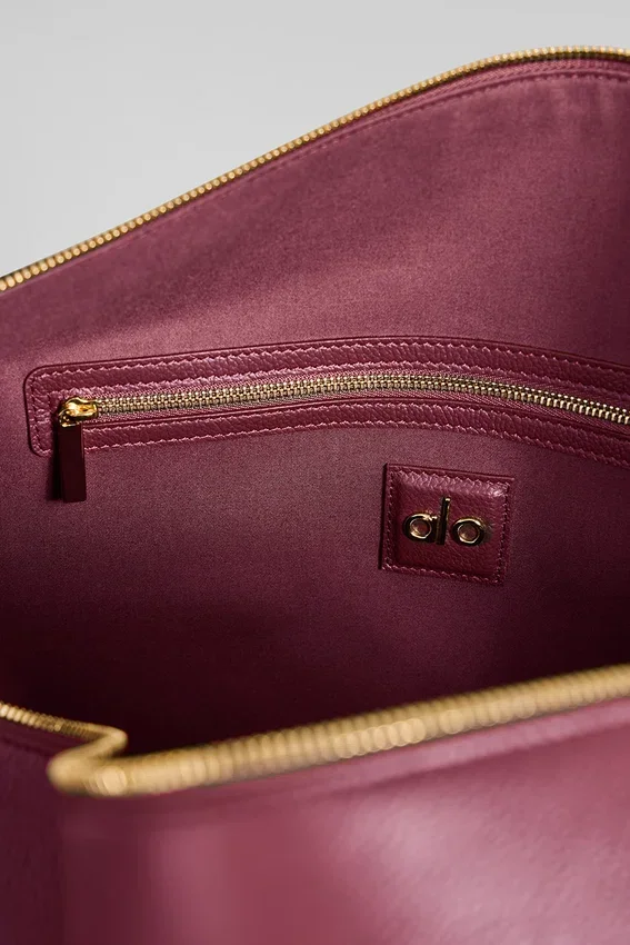 Alo Voyage Duffle - Bordeaux Leather