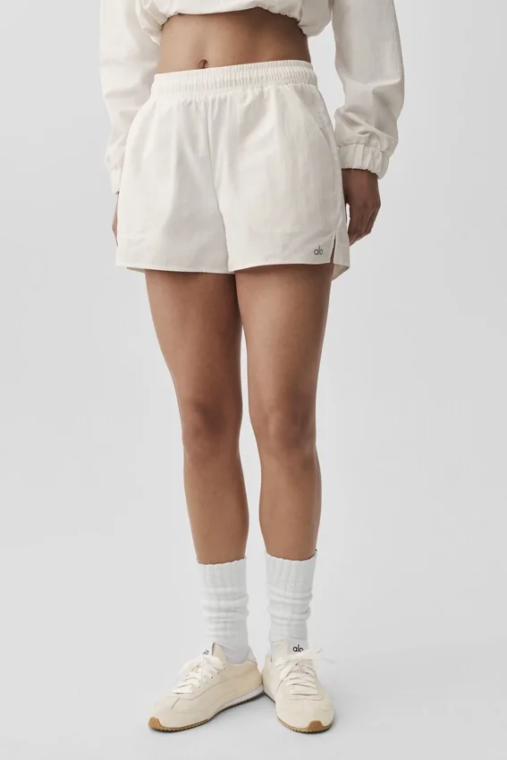 Alumni Short - Ivory