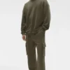 Chill Crew Neck Pullover - Olive Tree