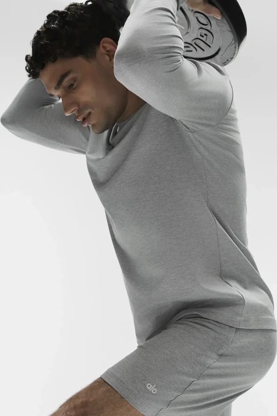 Conquer Reform Crewneck Long Sleeve - Athletic Heather Grey