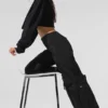 Extreme Cropped Pullover - Black