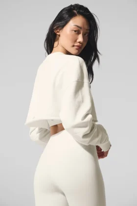 Extreme Cropped Pullover – Ivory