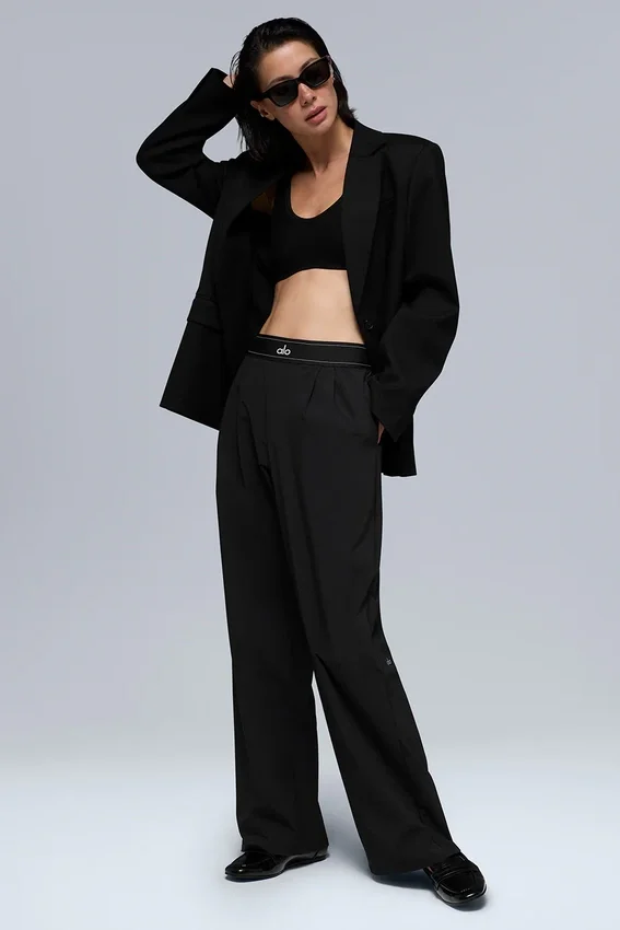 First-Class Blazer - Black