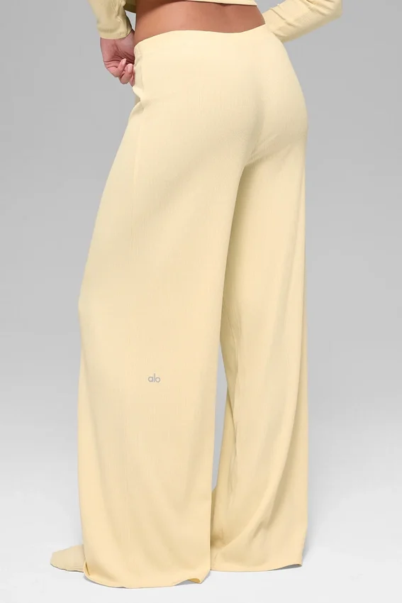 Mid-Rise Dreamlight Straight Pant - Candlelight Yellow