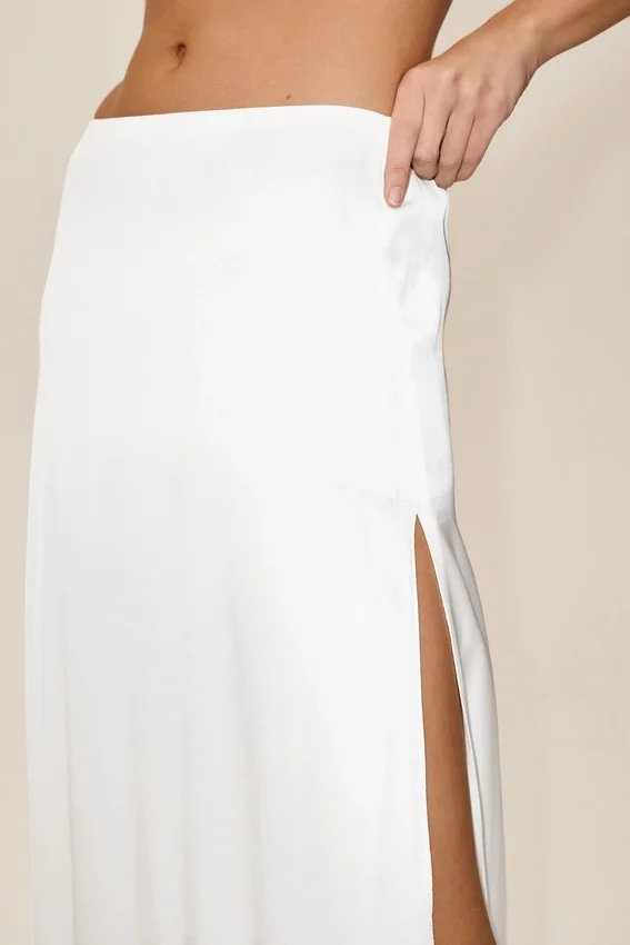 Silk Blend Low-Rise Radiance Long Skirt - White